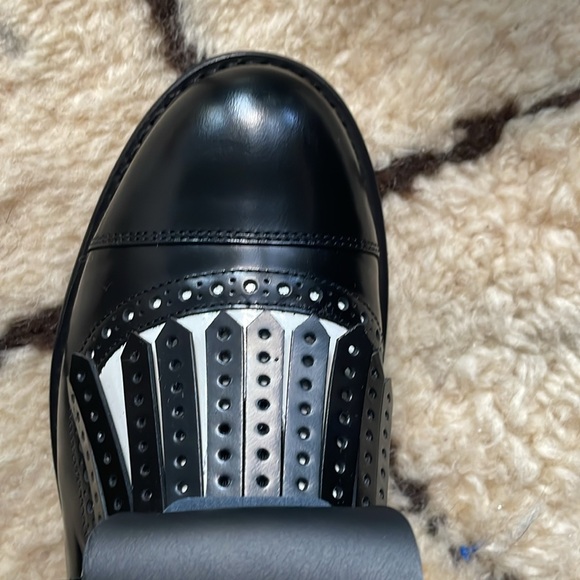 Office of Angela Scott Mr. Oliver black and white loafer - Picture 5 of 5